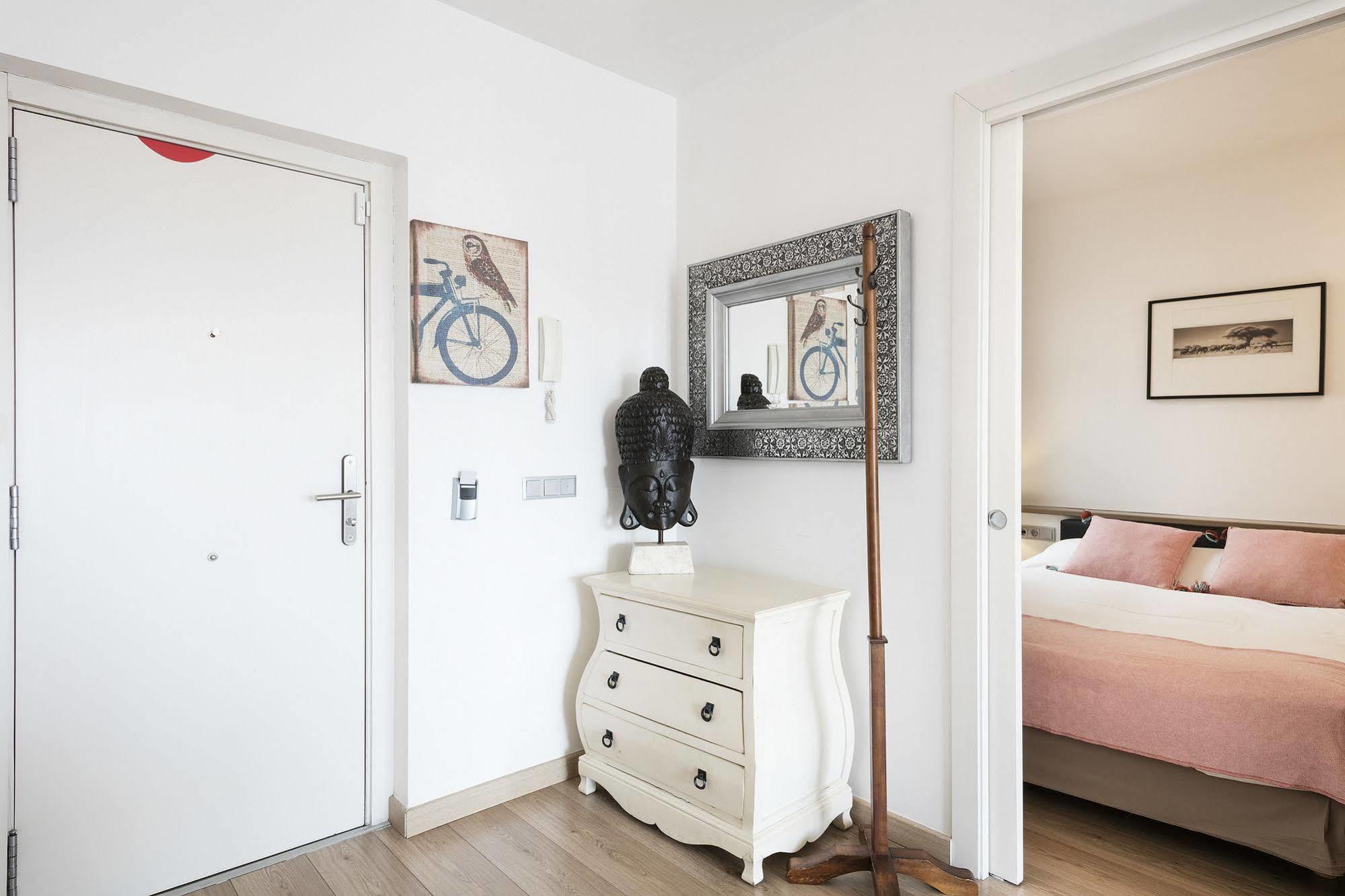 Aspasios Las Ramblas Apartments バルセロナ エクステリア 写真